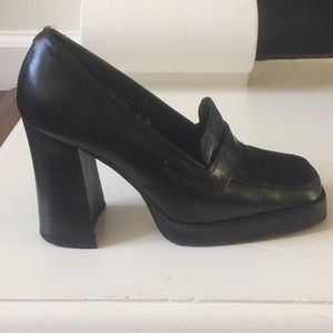 Charles David Black Leather Shoes.